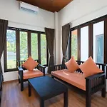 Blue Palm Residence Kata