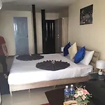 Blueskyhouse Patong