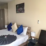 Blueskyhouse Patong