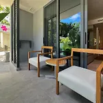 La Green Hotel And Residence
