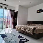 Alana Room