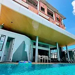 Ratana Hotel Sakdidet, Phuket Town