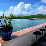 Water\'S Edge Resort ,