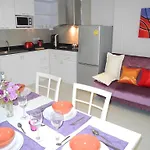 Kata Plaza 1 Bedroom Centrical Apartment