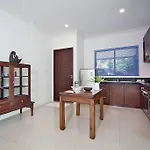 Karon Hill 12