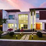 Kyerra Villa By Lofty