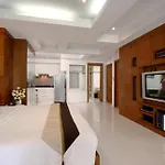 Rayaburi Beach Club
