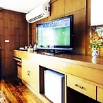 Renoir Boutique Hotel