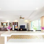 Karudina Villa By Jetta