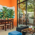 Condo In Kata In Ozone A506