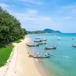 Ya Nui Beach Villas