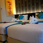 Kata Green Beach Hotel