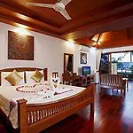 Byg Grand Beach Front & Sea View @ Panwa Beach