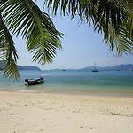 Byg Grand Beach Front & Sea View @ Panwa Beach
