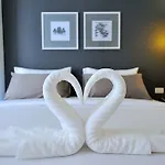 Arch Club Hotel
