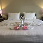 Nisa Residence