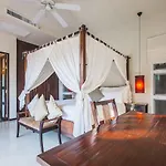 Two Villas Holiday Oriental Style Nai Harn Beach