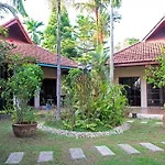 Family Bungalow Kamala