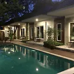 Laila Pool Village