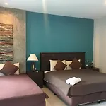 Laila Pool Village