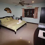 Martin\'S Swiss Guesthouse