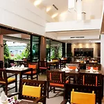 Ozone Condotel Kata Beach By Alpina