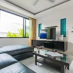 Skypool Villa By G Estate Phuket