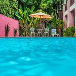 First Resort Albergo