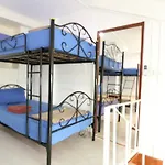 Patong Studio Apartments And Dormitory