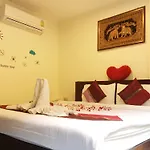Patong Ours Guesthouse