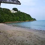 Summer Breeze Inn Hotel