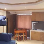 Patong Studio Apartments And Dormitory