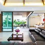 Villa Mika Xxx