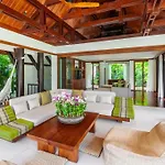 Villa Analaya