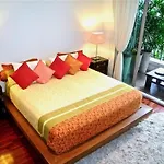 Kata Noi Apartment