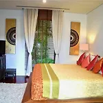 Kata Noi Apartment