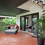 Maan Tawan Villa