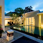 Excellence Beachfront Villa