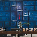 White Wall Poshtel