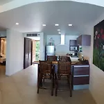 Karon Beach Apartment Sea View