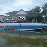 Hasanah Guesthouse