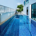Oyo 344 De Blue @ Sea Rawai Hotel