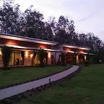Phuket Sirinapha Resort