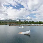 Oyo 433 Iwp Wake Park & Resort Hotel