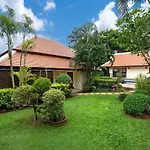 Nai Harn Baan-Bua Villas