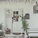 Little Latte House