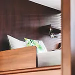 Sound Gallery House - Sha Plus