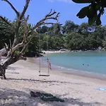 Paradise Beach Backpackers Hostel
