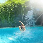 Lemonade Phuket Hotel -Sha Plus