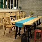 Lupta Hostel Patong Hideaway